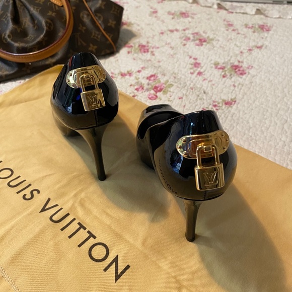 Original Lui Vuitton high heels, brand new size 6 - Picture 2 of 3